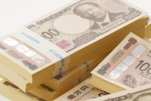 アメックスの年収条件は厳しい？カード別の目安とは